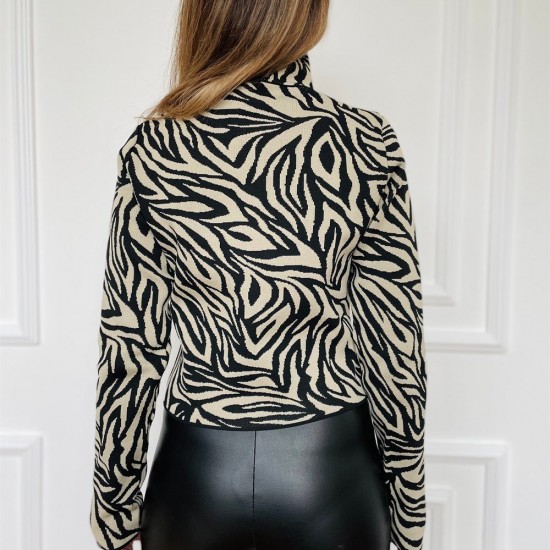 Desenli Jakarlı Kazak