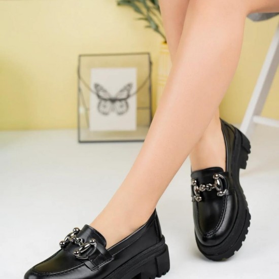Kadın Siyah Gümüş Tokalı Loafer Ayakkabı