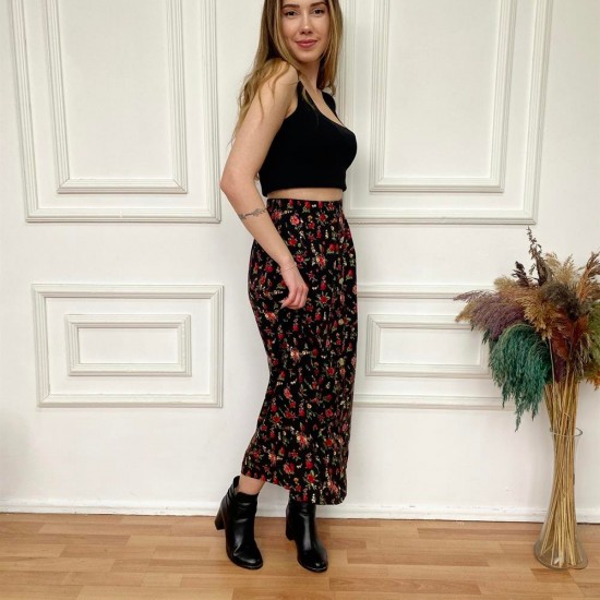 Siyah Triko Askılı Siyah Çiçekli Etek